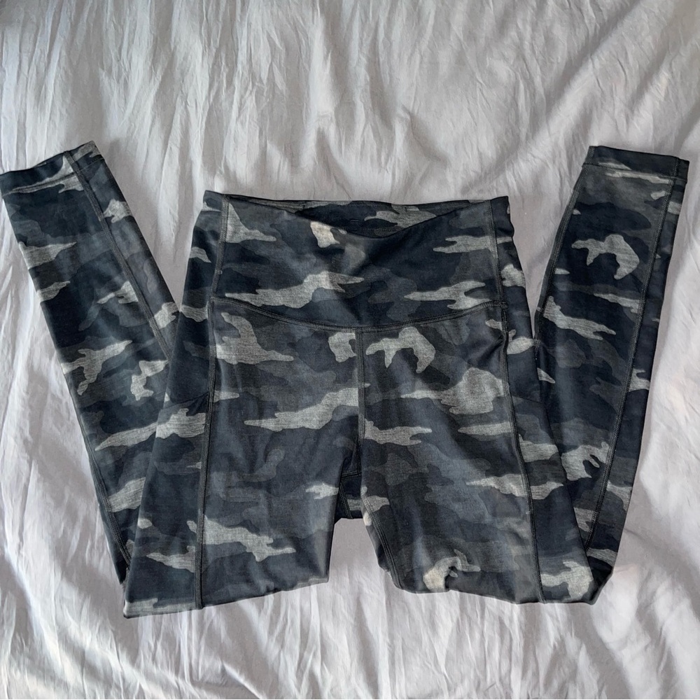 Athleta Ultimate Stash Pocket Camo Tights